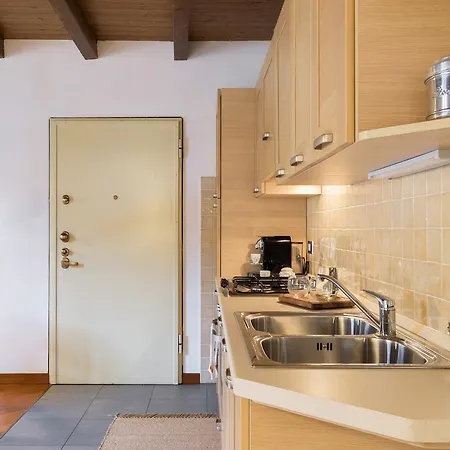 Contrada San Giacomo - Myhomeincomo Como